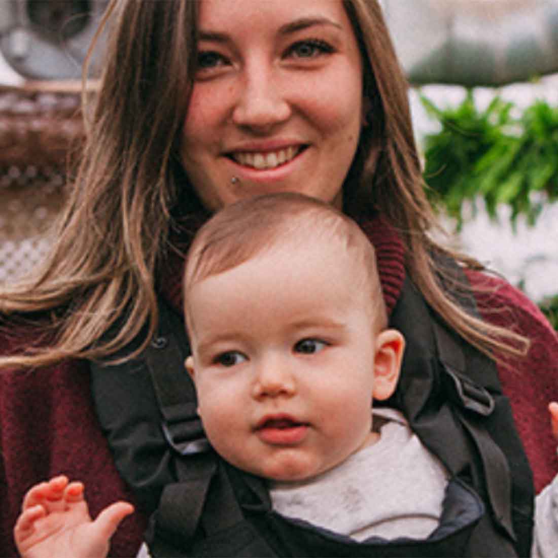 4 conseils pour démystifier le portage en position "face au monde"